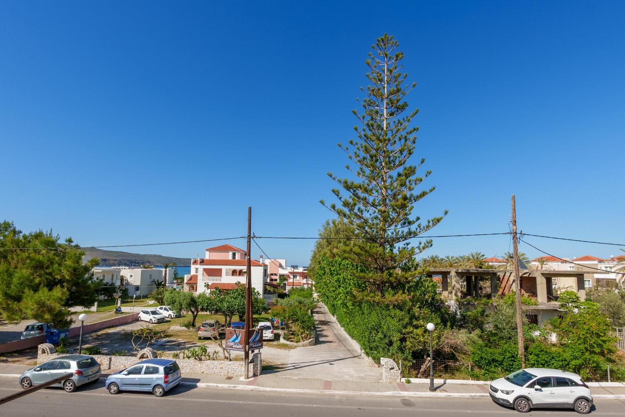 Nikos Apartments Agia Marina 외부 사진