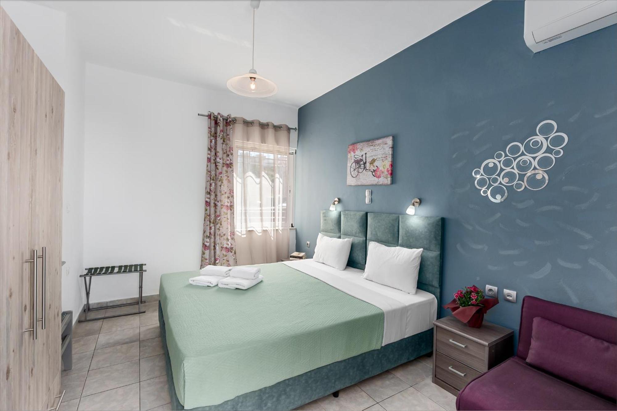 Nikos Apartments Agia Marina 외부 사진